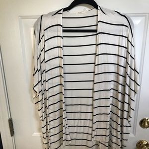 Oversized black and white kimono